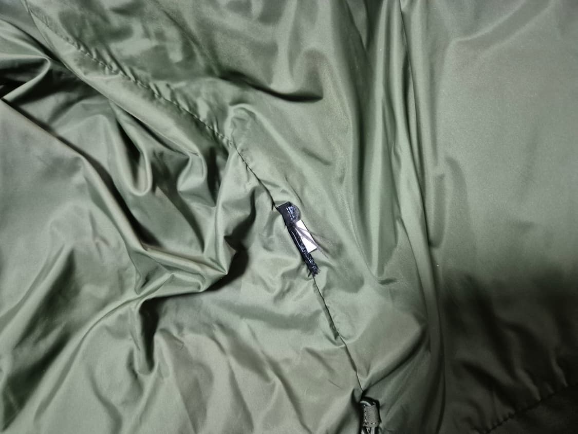 유니클로 남성 심리스 다운패딩 XL 상품이미지8