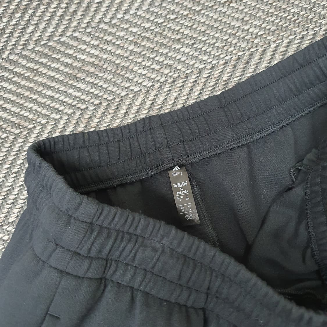 아디다스 올블랙 밴딩 조거팬츠 남자34~35 상품이미지2