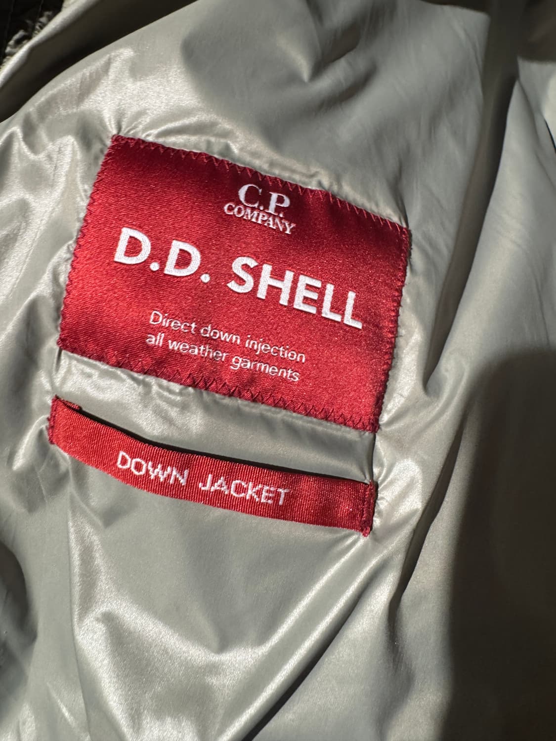 씨피컴퍼니 디디쉘 후드 다운 자켓 펀가이 그레이 - 25FW 상품이미지7