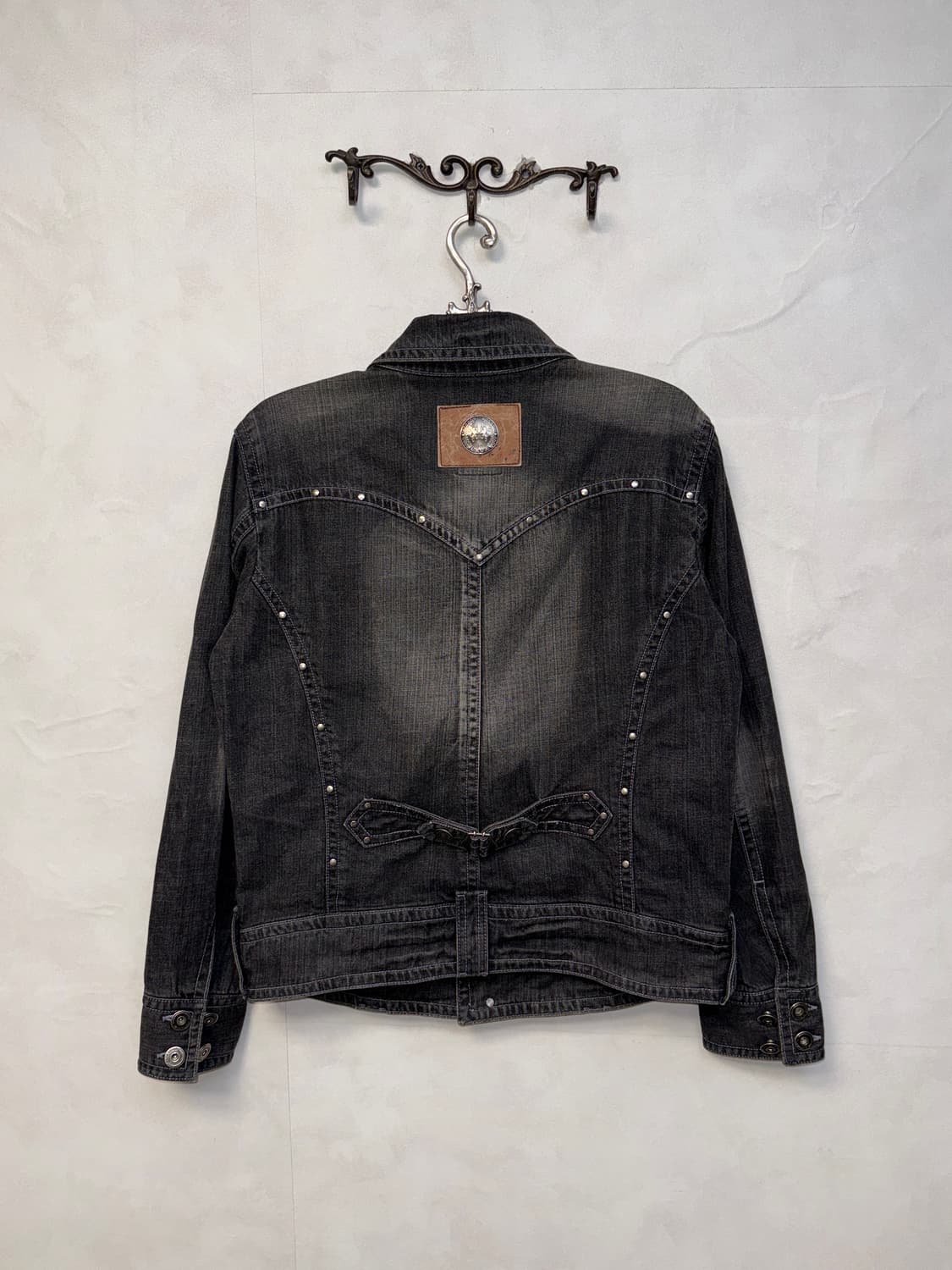 Washing black denim western stud jacket  상품이미지3