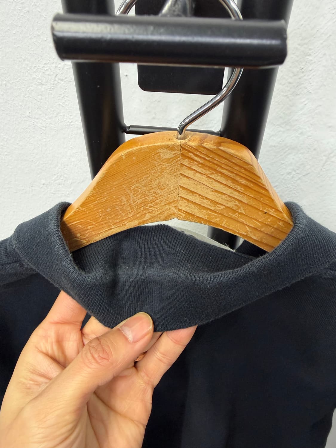 매장판정품) 꼼데가르송 여성 하트 블랙 반팔 폴로티 L  상품이미지6