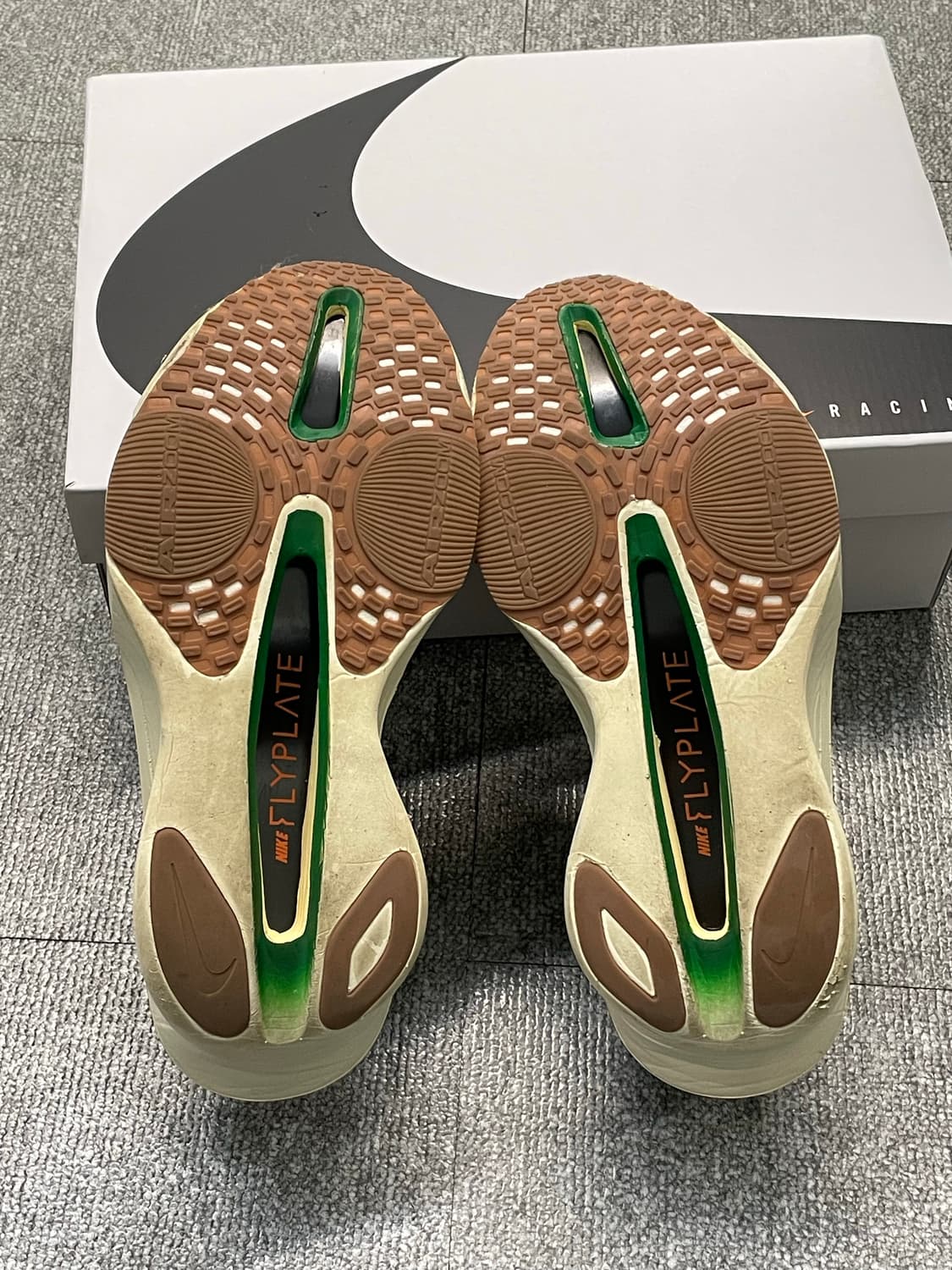 나이키 러닝화 알파플라이3 275 the sting 스타피쉬 상품이미지5