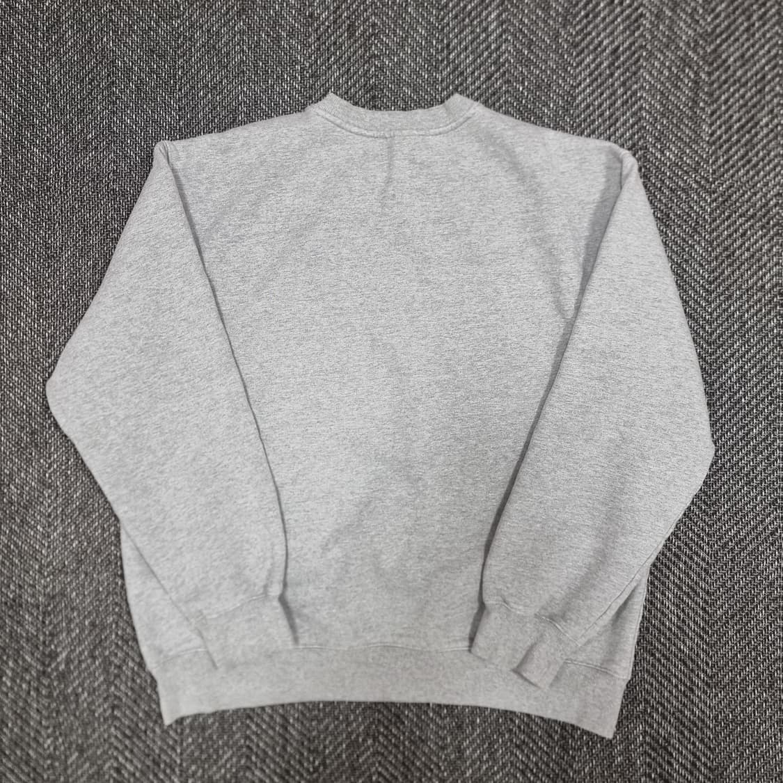 칼하트 WIP 아이앱 스튜디오 포켓 스위트셔츠 그레이 헤더 상품이미지3