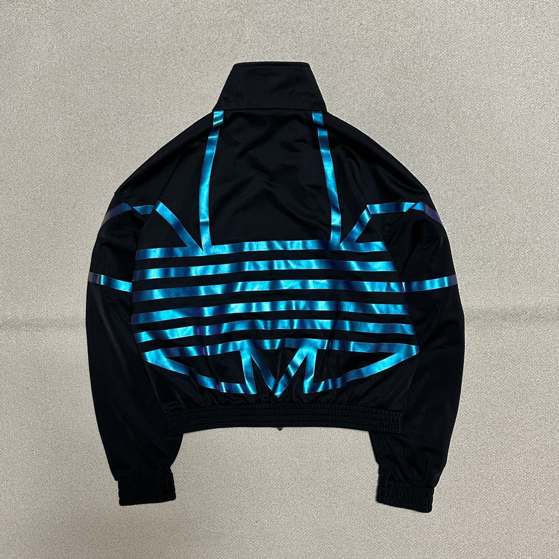 아디다스 라지 로고 트랙탑 상품이미지3