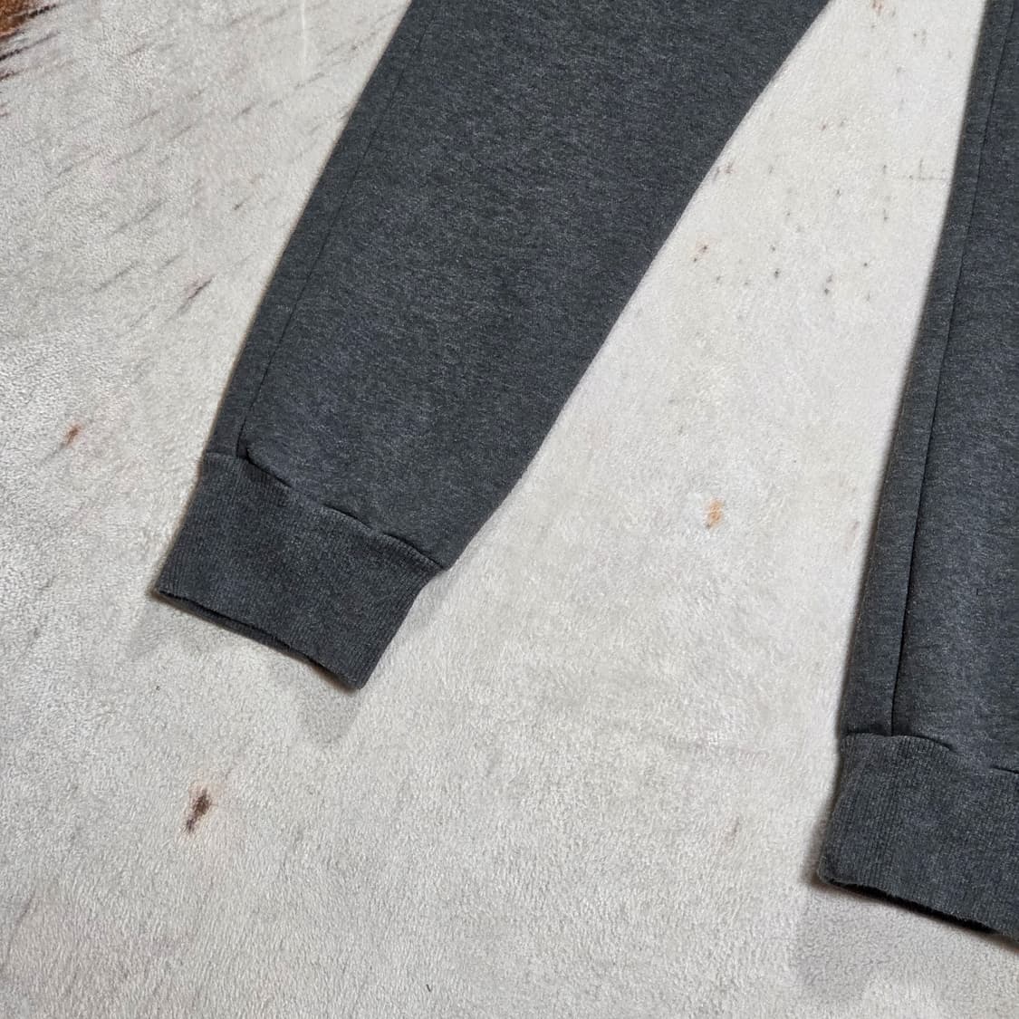 아디다스 로고 큐빅 챠콜 조거팬츠 상품이미지6