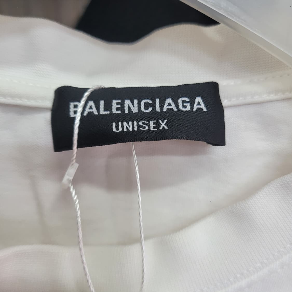 발렌시아가 화이트 반팔 티셔츠 상품이미지3