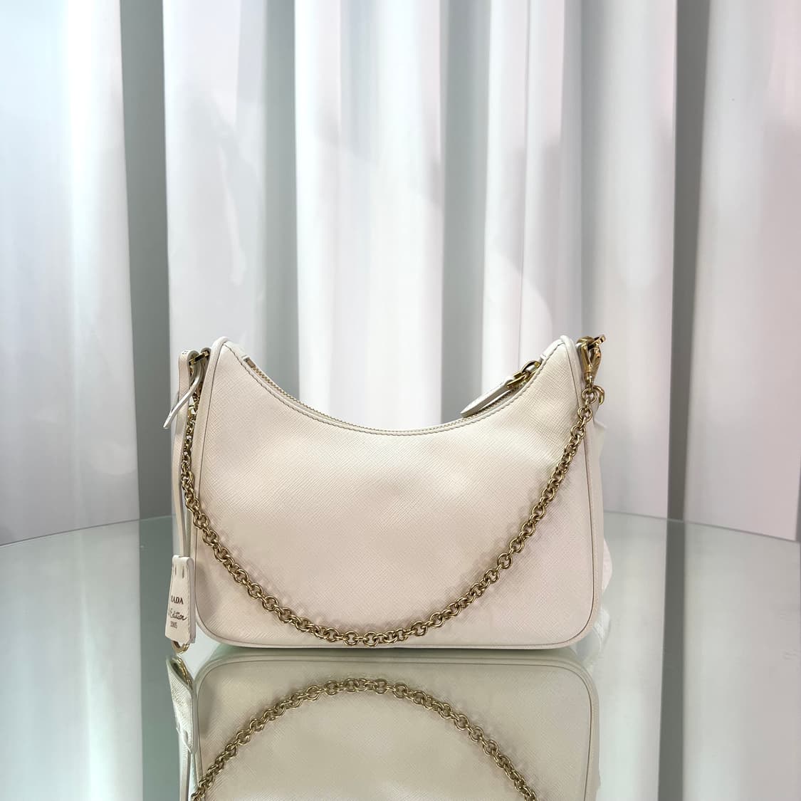 프라다 리에디션 사피아노 레더 체인 금장 크로스 호보백 상품이미지2