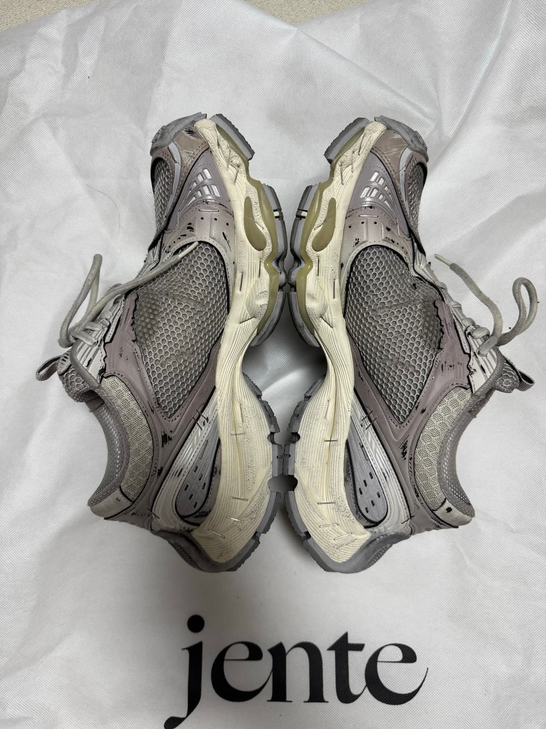 발렌시아가 스테이플러 베이지 39 상품이미지3