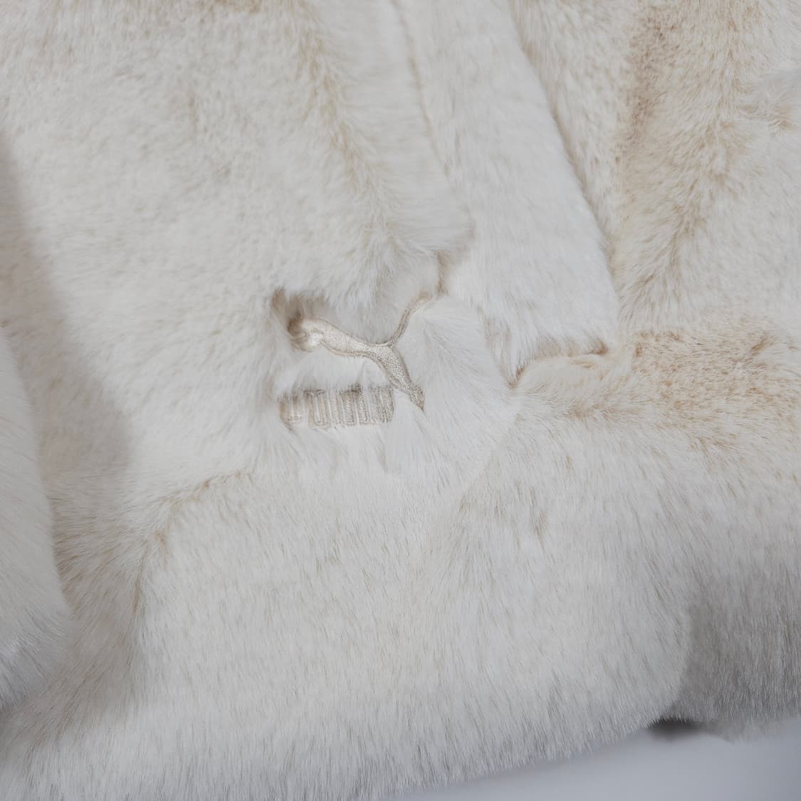 푸마 퍼 후리스 자켓 상품이미지4