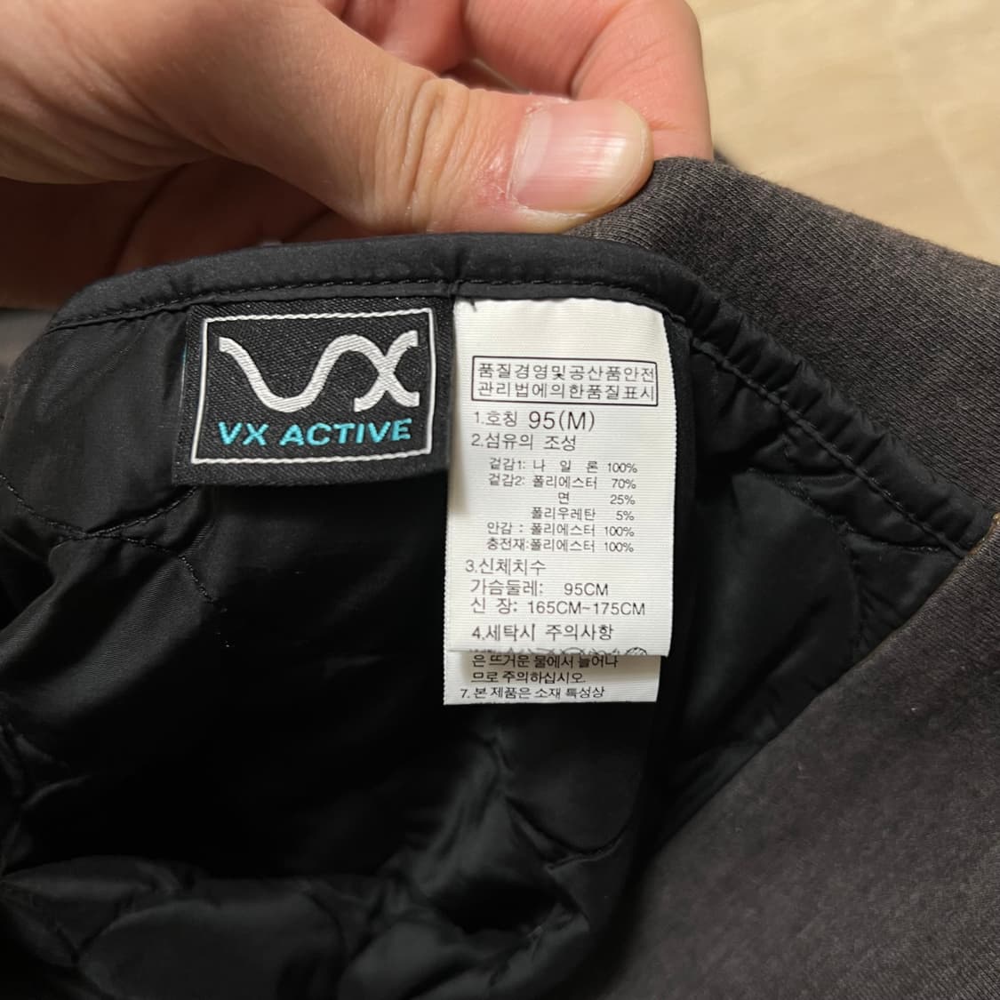 노스페이스 VX 로고 액티브 배색 퀼팅자켓 [블랙/차콜] M/95 상품이미지7