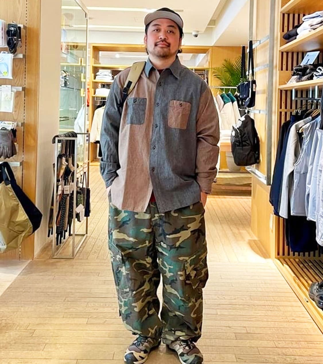 BEAMS X SUGAR CANE - 25SS CHAMBRAY SHIRT 상품이미지2