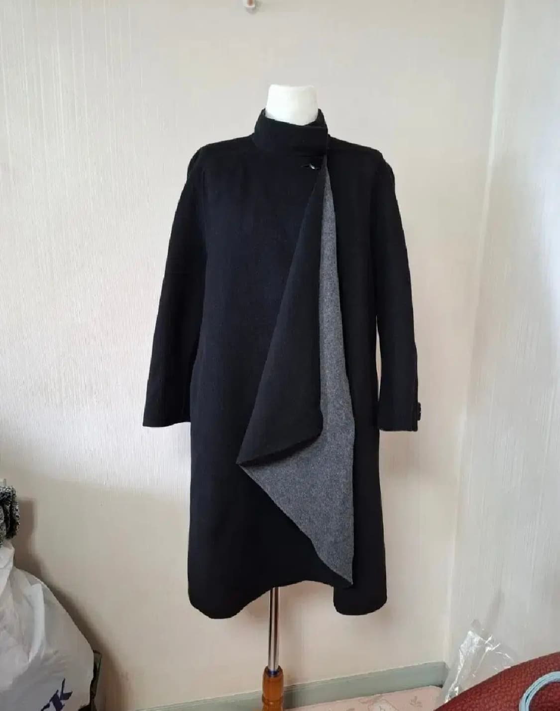 루이페로 Louis Feraud 프랑스브랜드 코트 상품이미지4