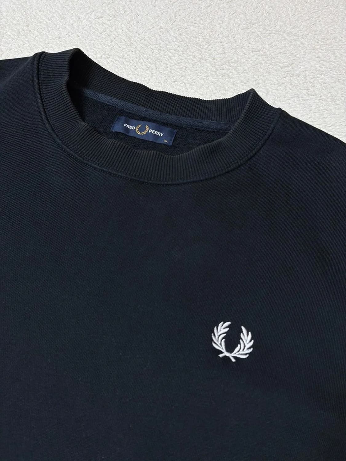 프레드페리 21FW 베이직 로고 스웻 맨투맨 PN7926 상품이미지3