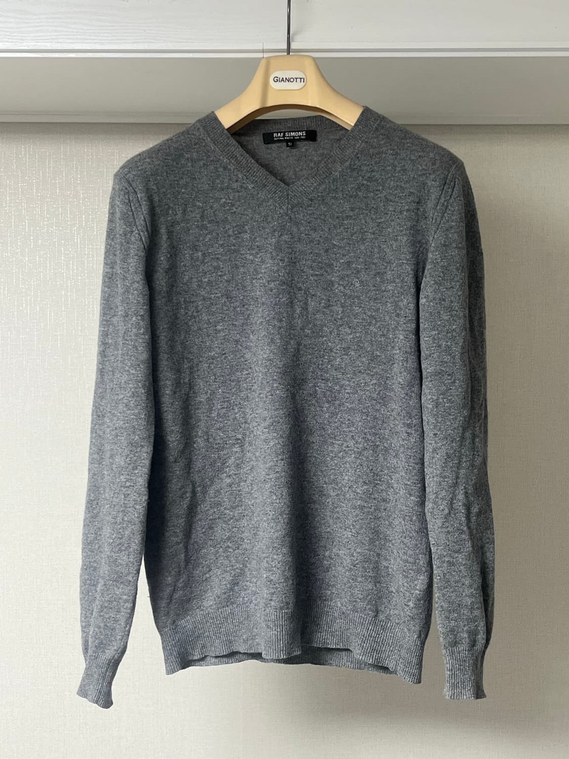 라프시몬스 0607 브이넥 니트 50 상품이미지1