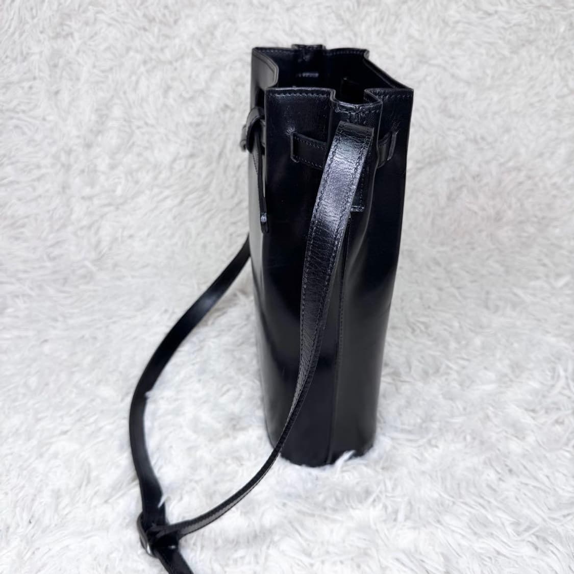 이세이미야케 디자인스튜디오 가죽 숄더백 상품이미지4