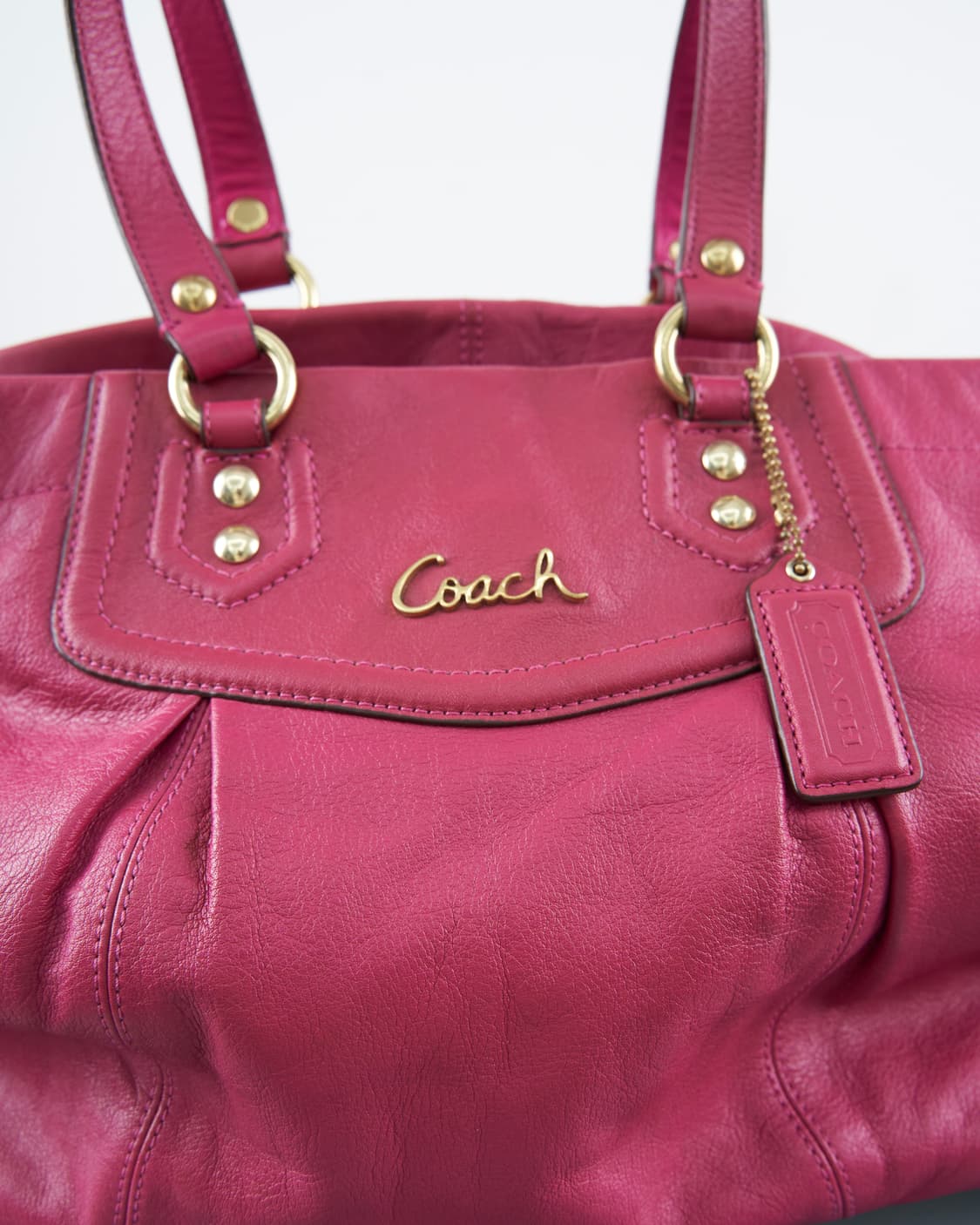 Coach 애쉴리 레더 핫핑크 숄더백 상품이미지5