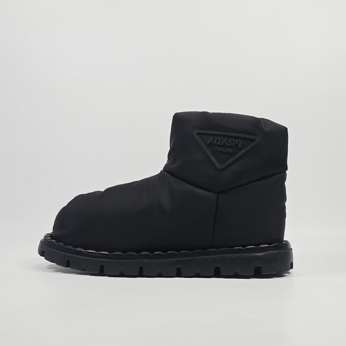 프라다 삼각로고 나일론 부티 부츠  ( 230 ) 상품이미지6