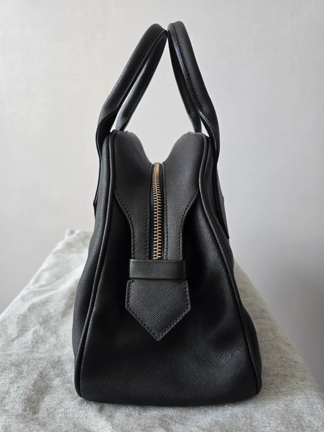 Vivienne Westwood 야스민 미디움 ORB 로고 블랙 상품이미지3