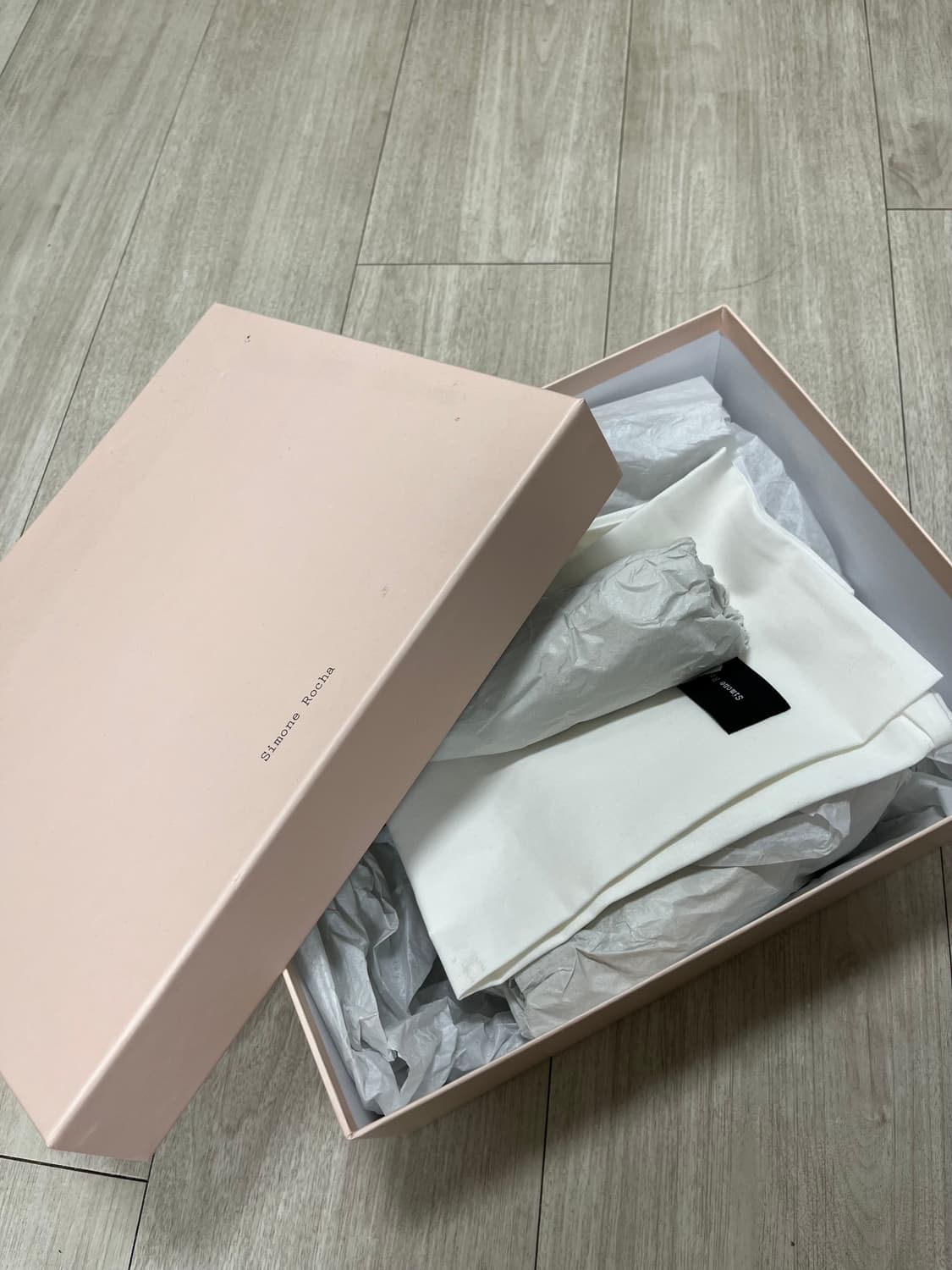 [구매가 189만원] 시몬로샤 비즈 스니커즈 240 (37사이즈) 상품이미지8