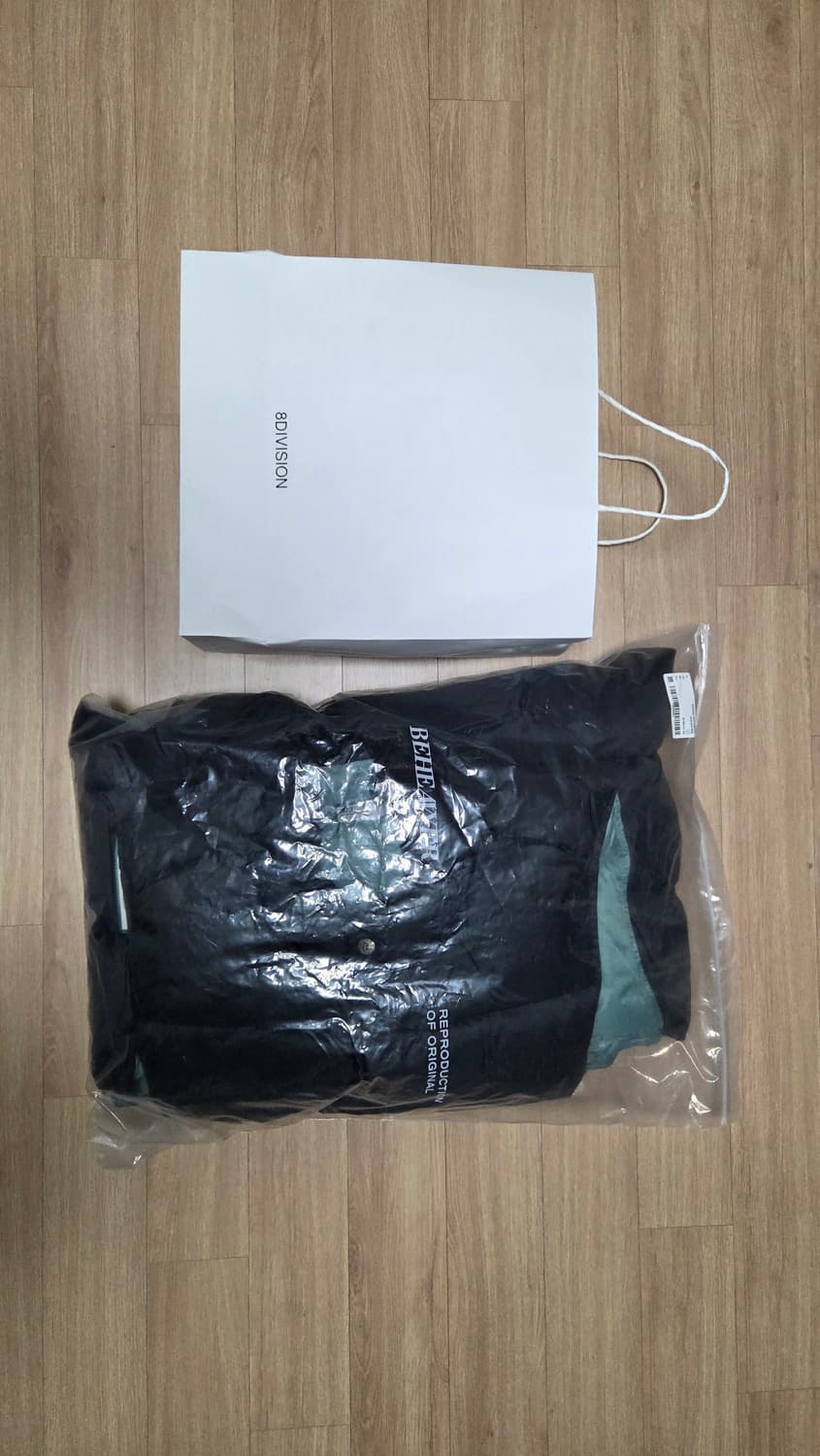 비헤비어 리버시블 덕다운 베스트 블랙/세이지그린 4사이즈 판매 or 교환 상품이미지3