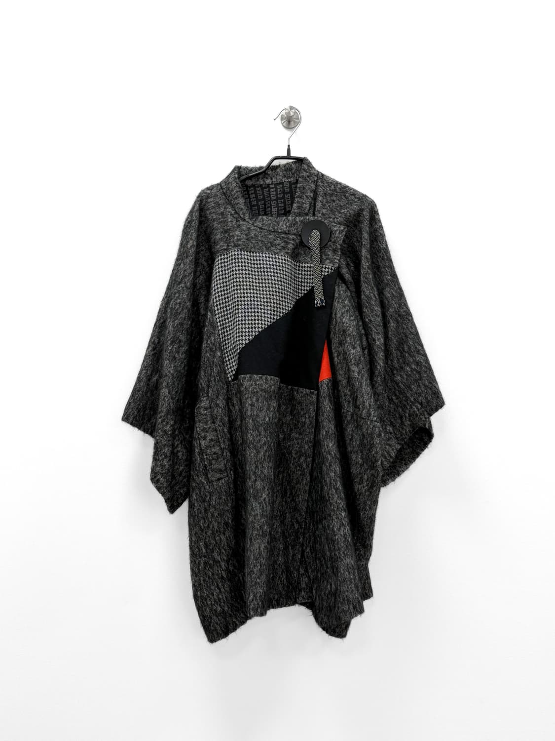 버나드 윌헴 지오메트릭 패치워크 울 케이프 코트 상품이미지1