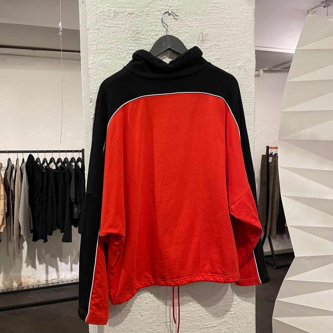 마틴로즈 배트윙 풀오버 상품이미지3