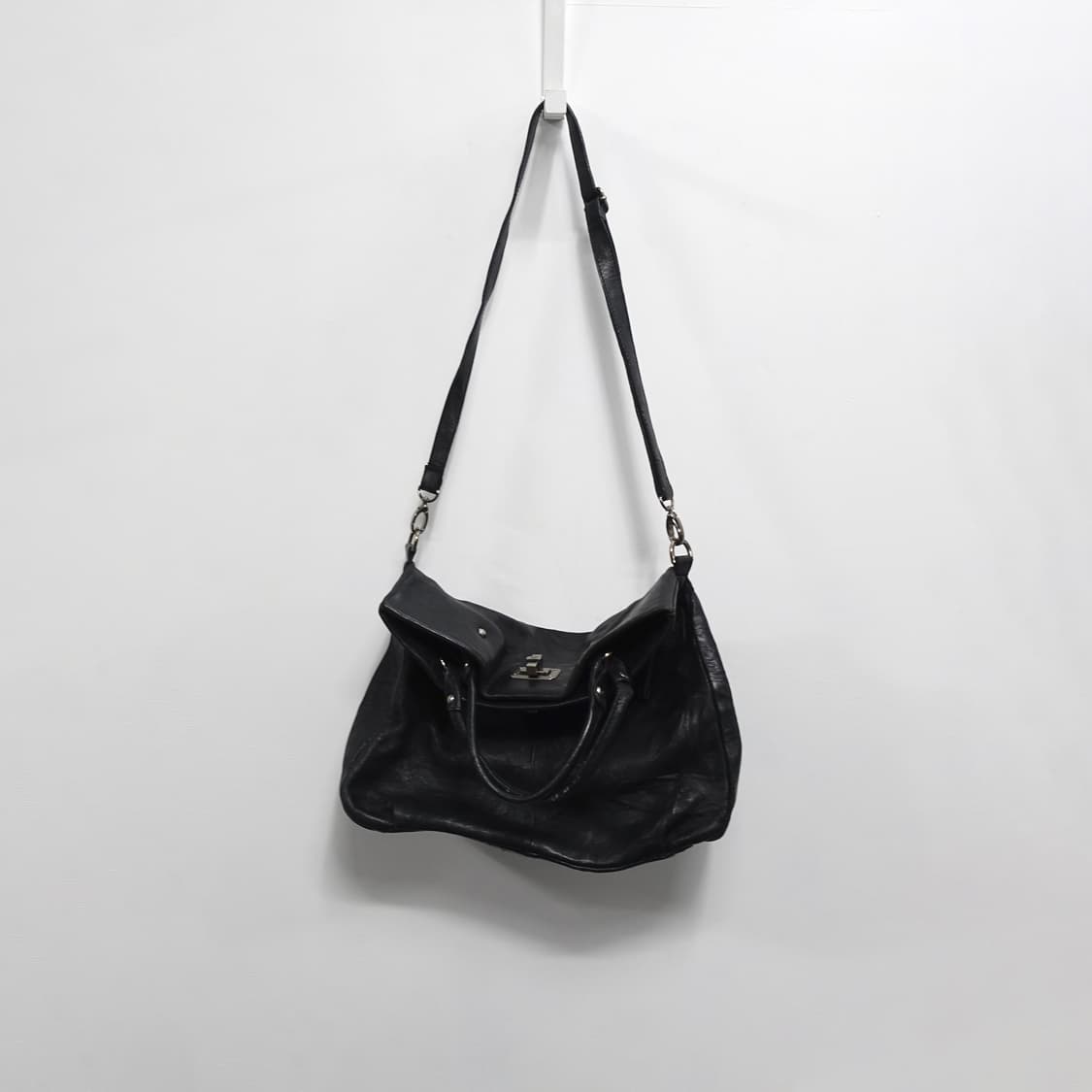 EDITION PARIS 메탈 버클 블랙 레더 빅 토트 숄더백 상품이미지8