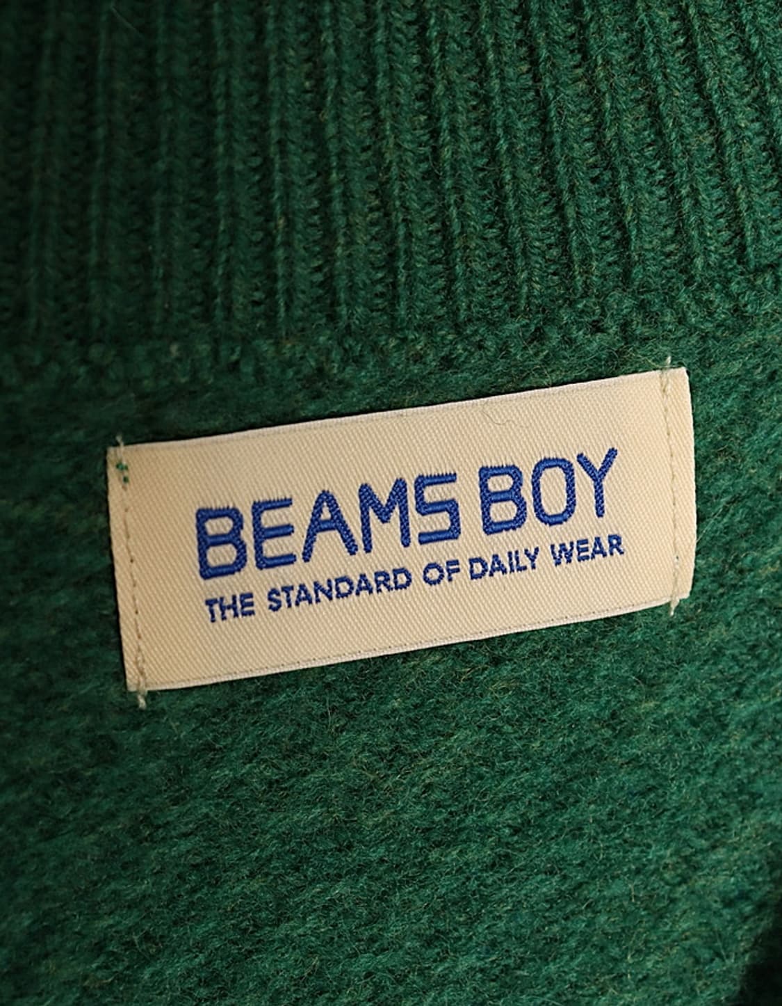 BEAMS BOY Boxy-Fit V-Neck Knit 상품이미지6
