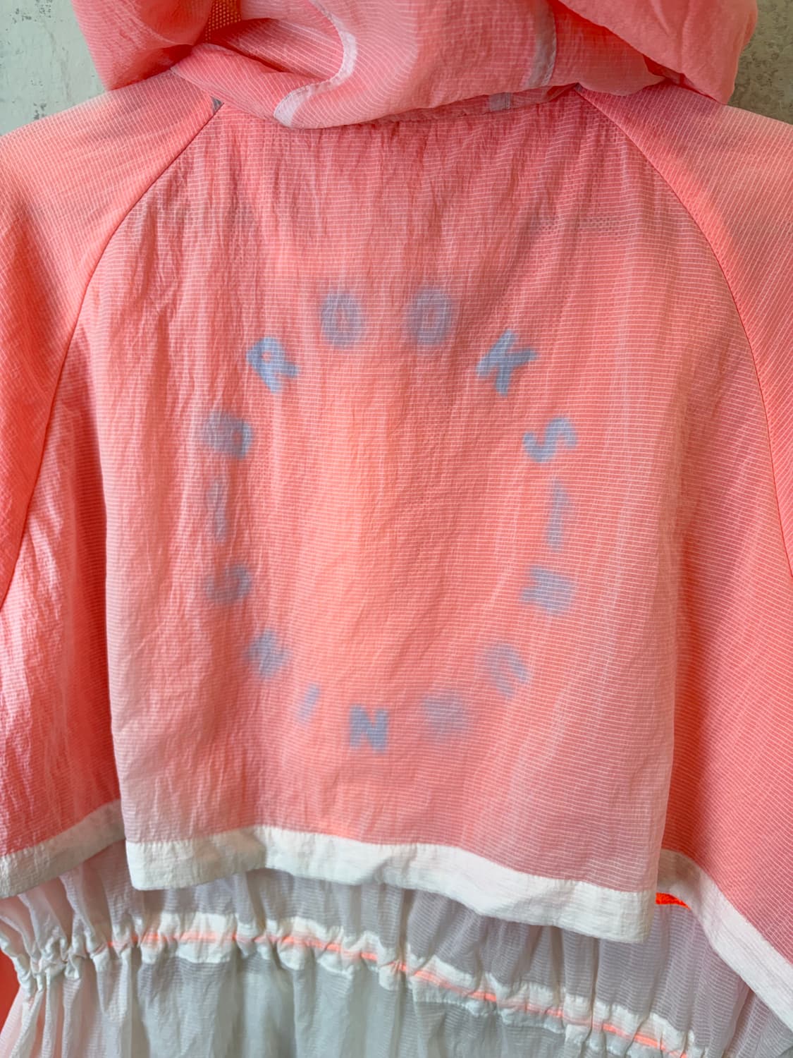 브룩스 러닝 경량 바람막이 상품이미지4