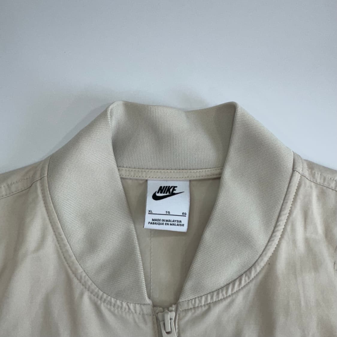Nike 나이키 스몰로고 아이보리 바람막이 자켓  상품이미지5