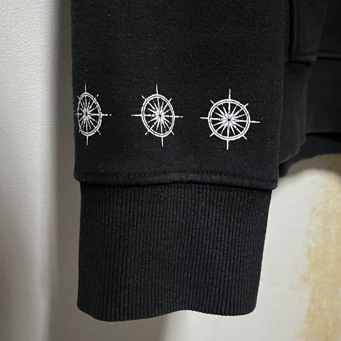 원허닛 홀로그램 후드 (식케이, 쿠기 착용) 상품이미지7