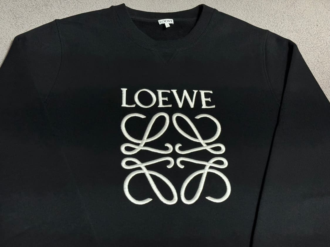 LOEWE 로에베 아나그램 블랙 맨투맨 / xl  상품이미지2