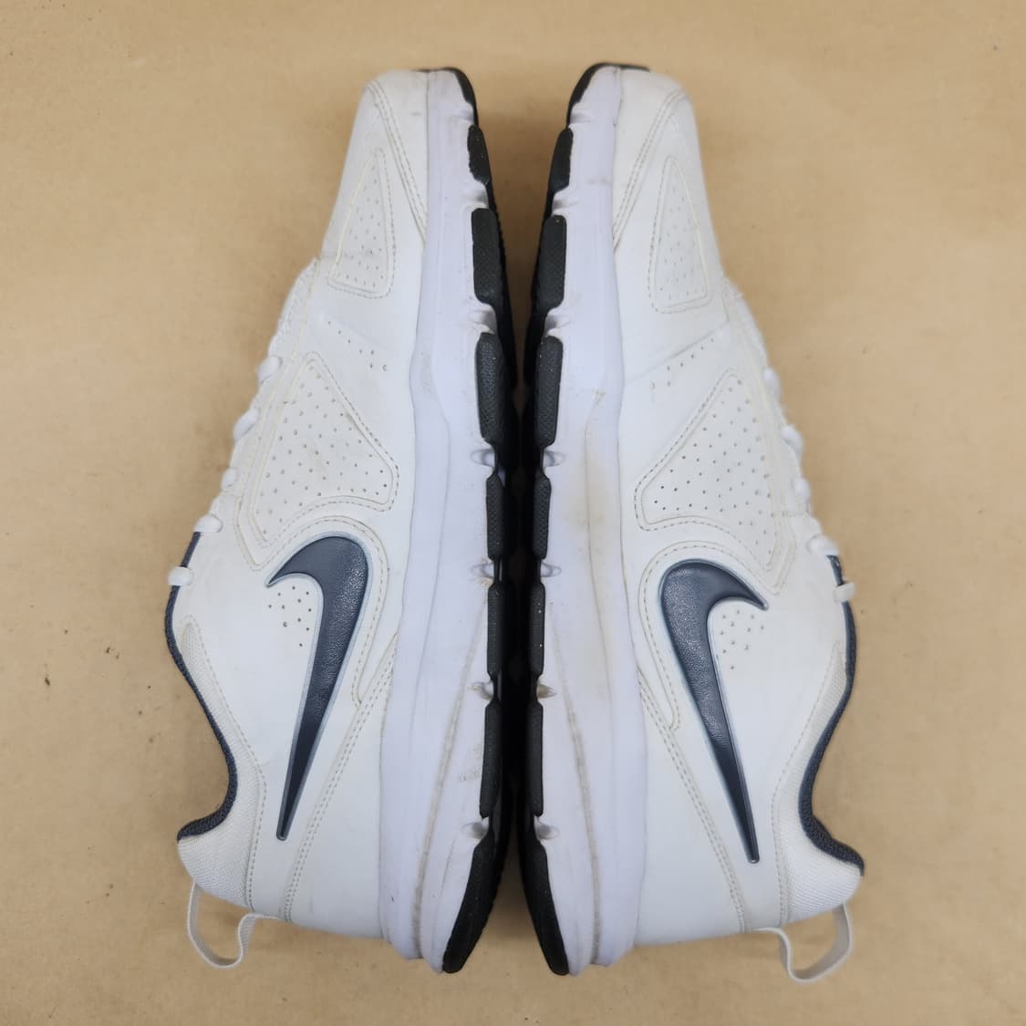 나이키 티라이트 XI 남성운동화 275 상품이미지5