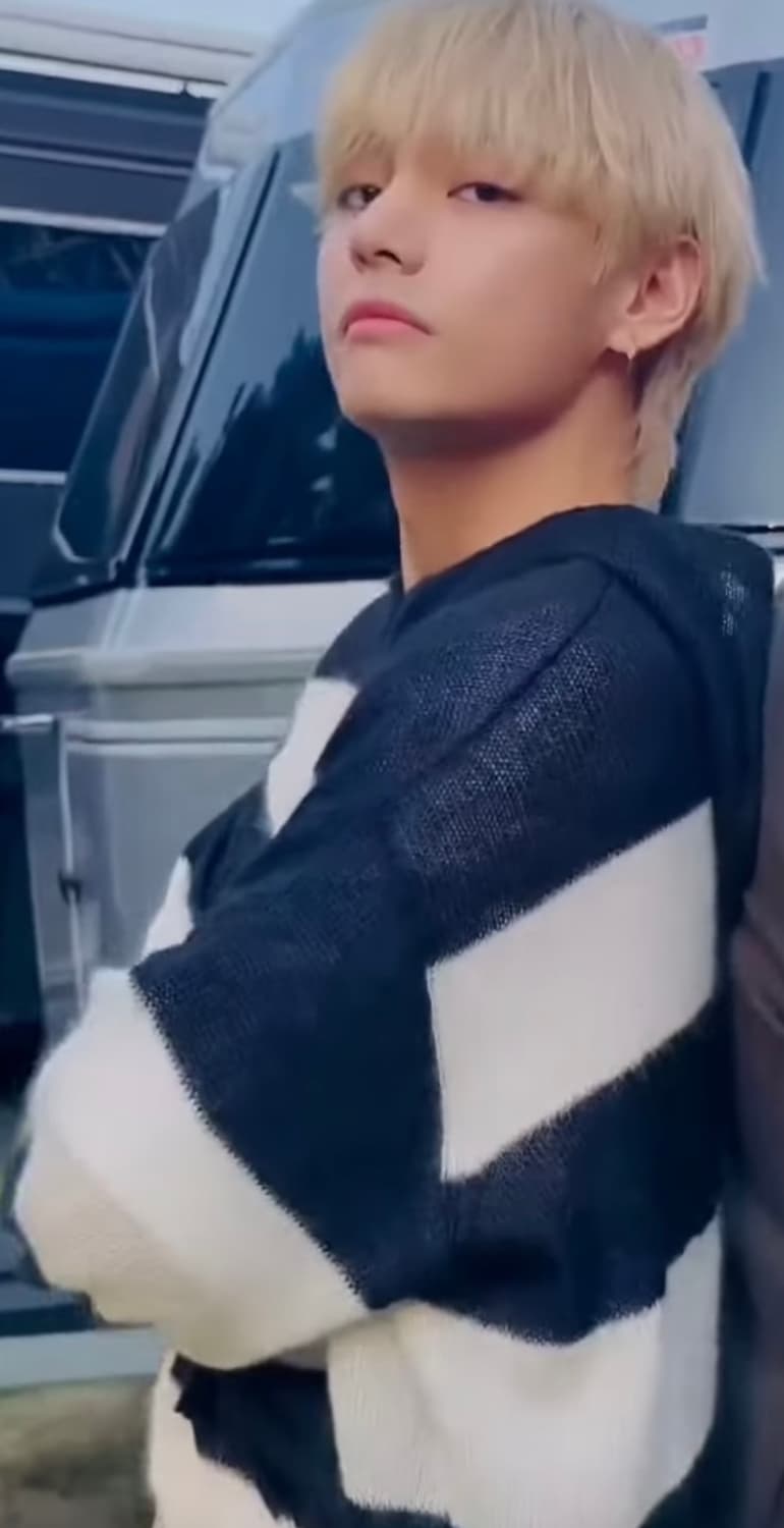 써네이 스트라이프 니트 후드 - 블랙:화이트 상품이미지6