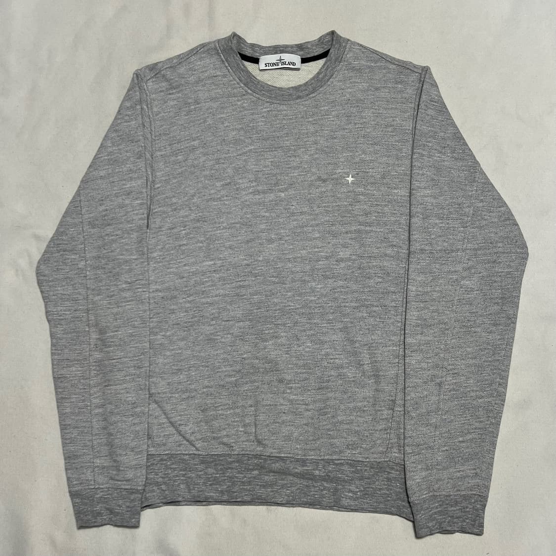 스톤아일랜드 로고자수 맨투맨 상품이미지2