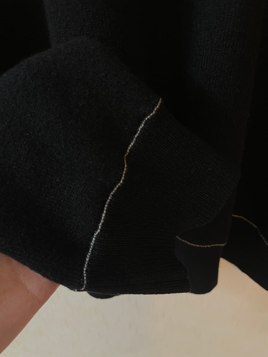 Comme des garcon 꼼데가르송 브이넥 니트 상품이미지5