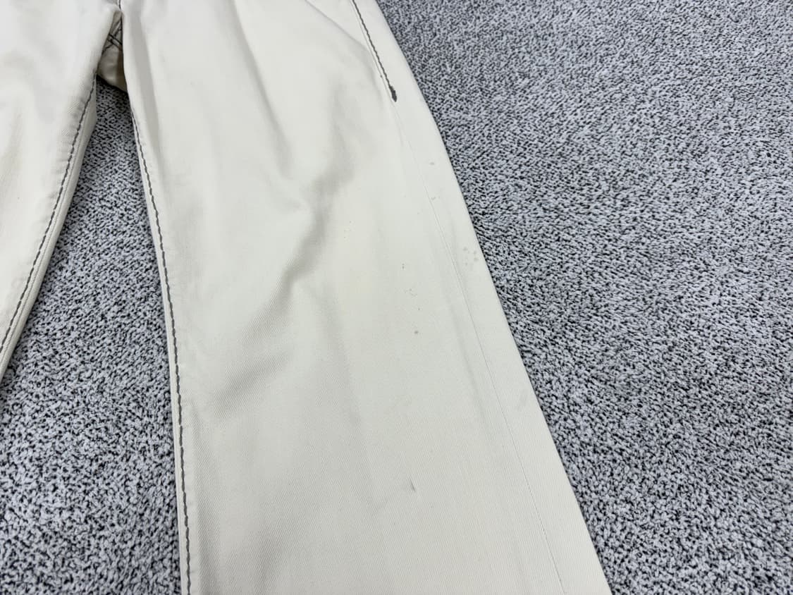 엠포리오 아르마니 스티치 화이트데님 상품이미지5