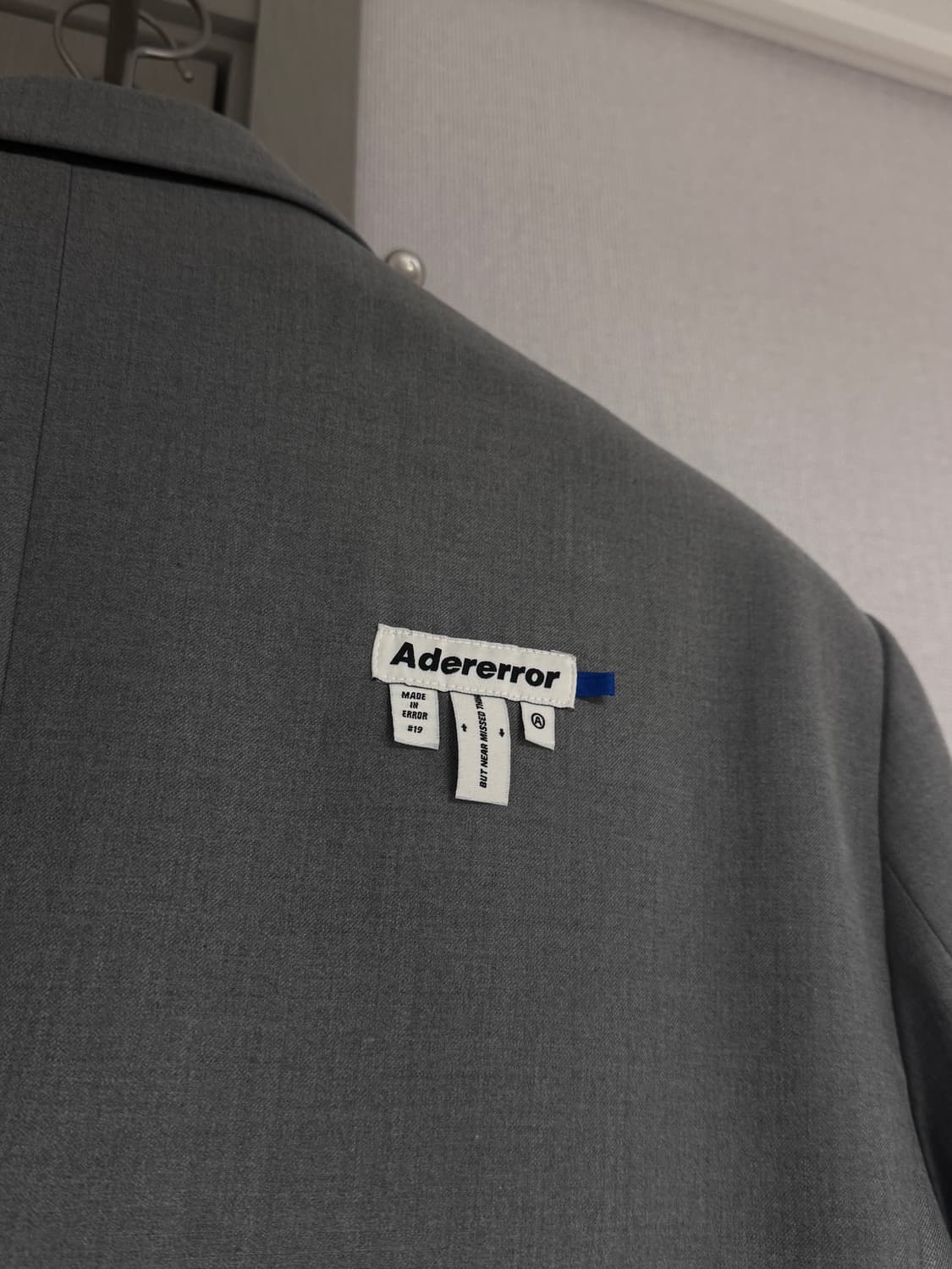 아더에러 19fw 블레이저 a2사이즈 상품이미지1