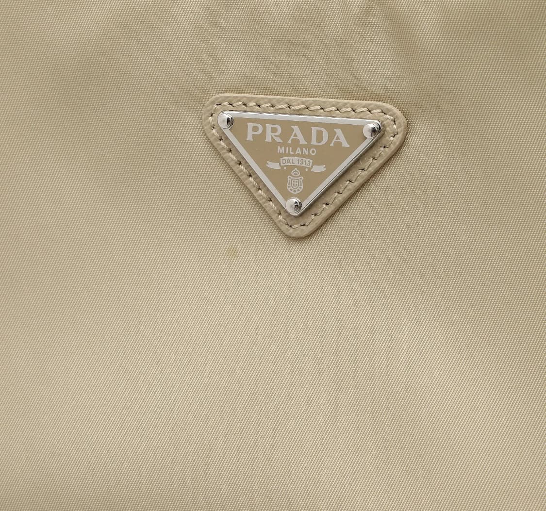 [A급] 프라다 리에디션 2005 사피아노 &리나일론 호보백 판매합니다! 상품이미지5