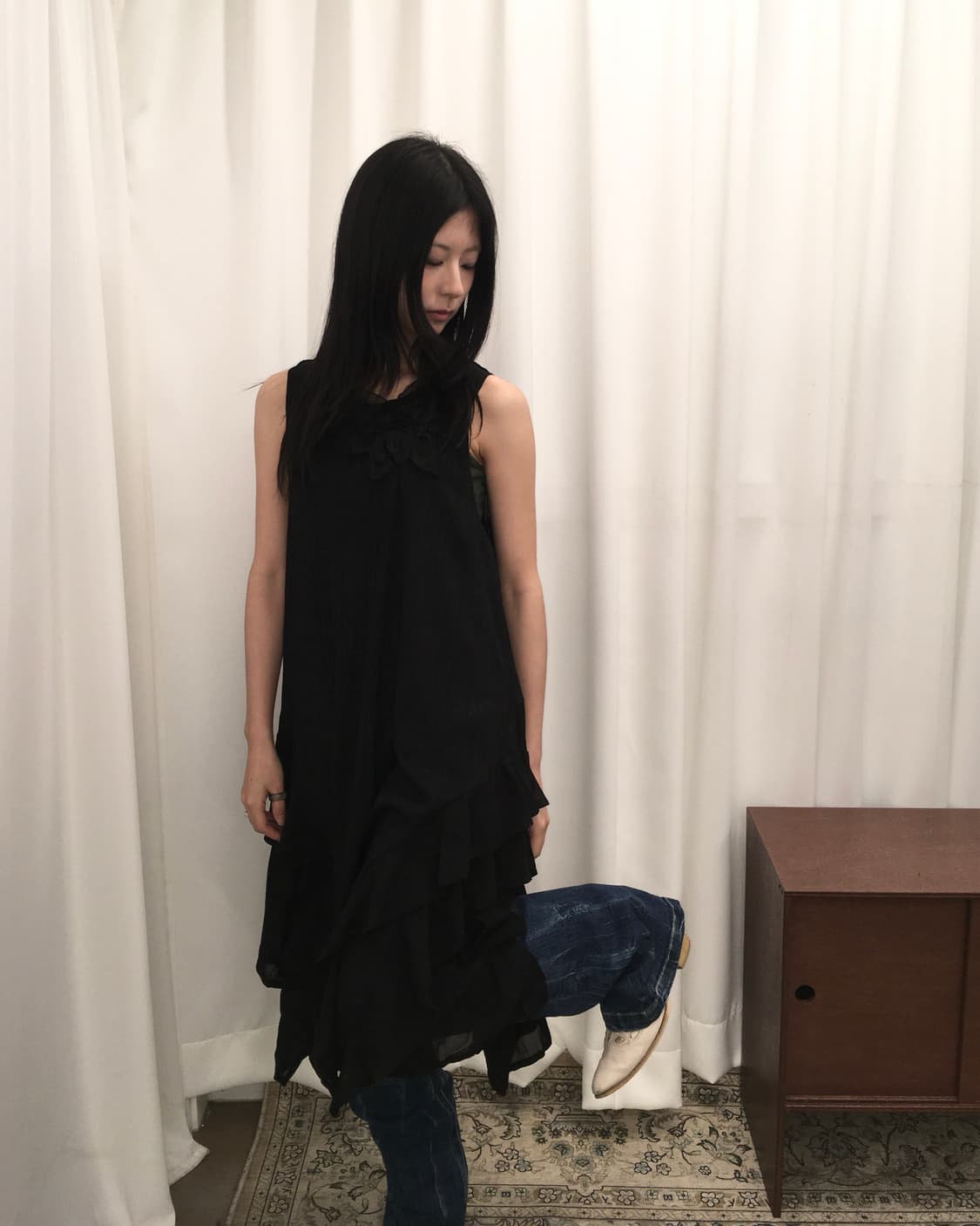 블랙 프릴 원피스 상품이미지2