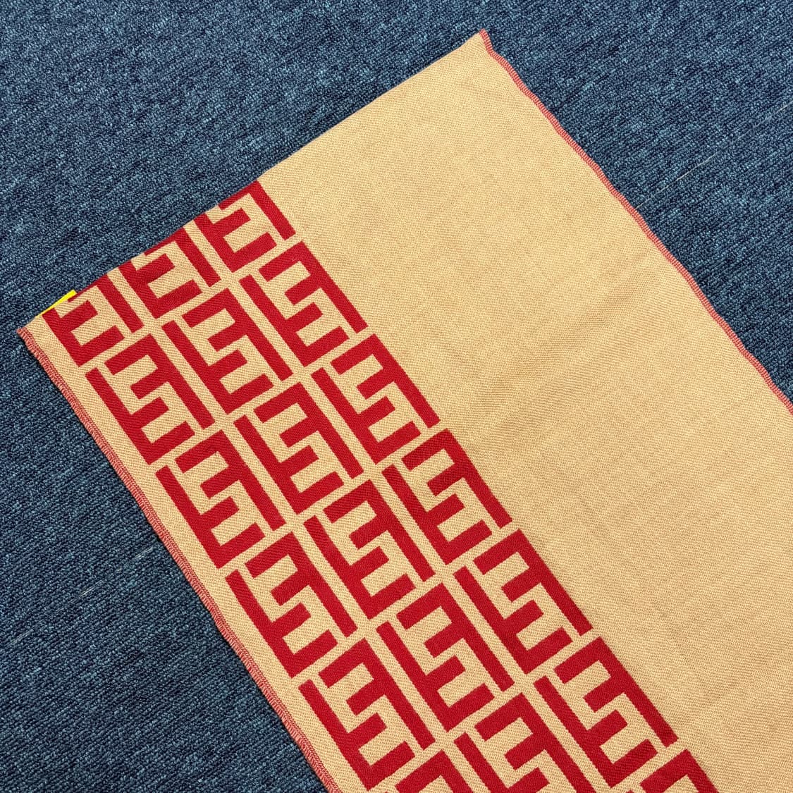 펜디 오리지널 FF 로고 머플러 상품이미지3