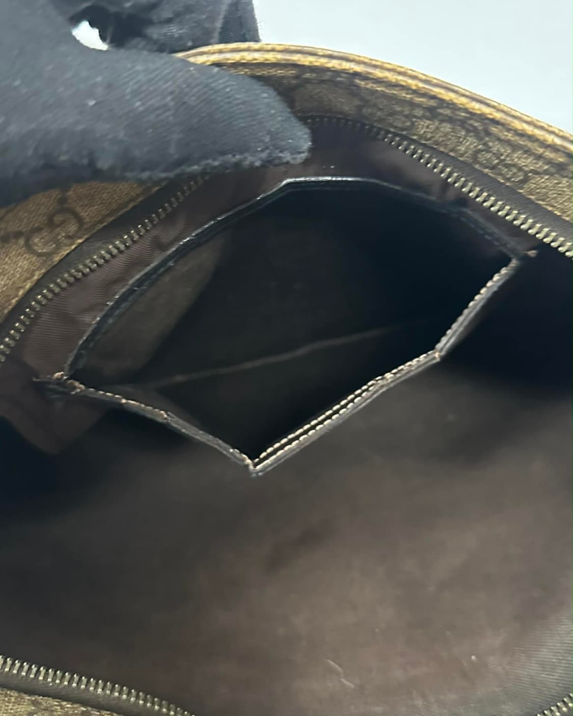 구찌 GG 수프림 크로스백 상품이미지7