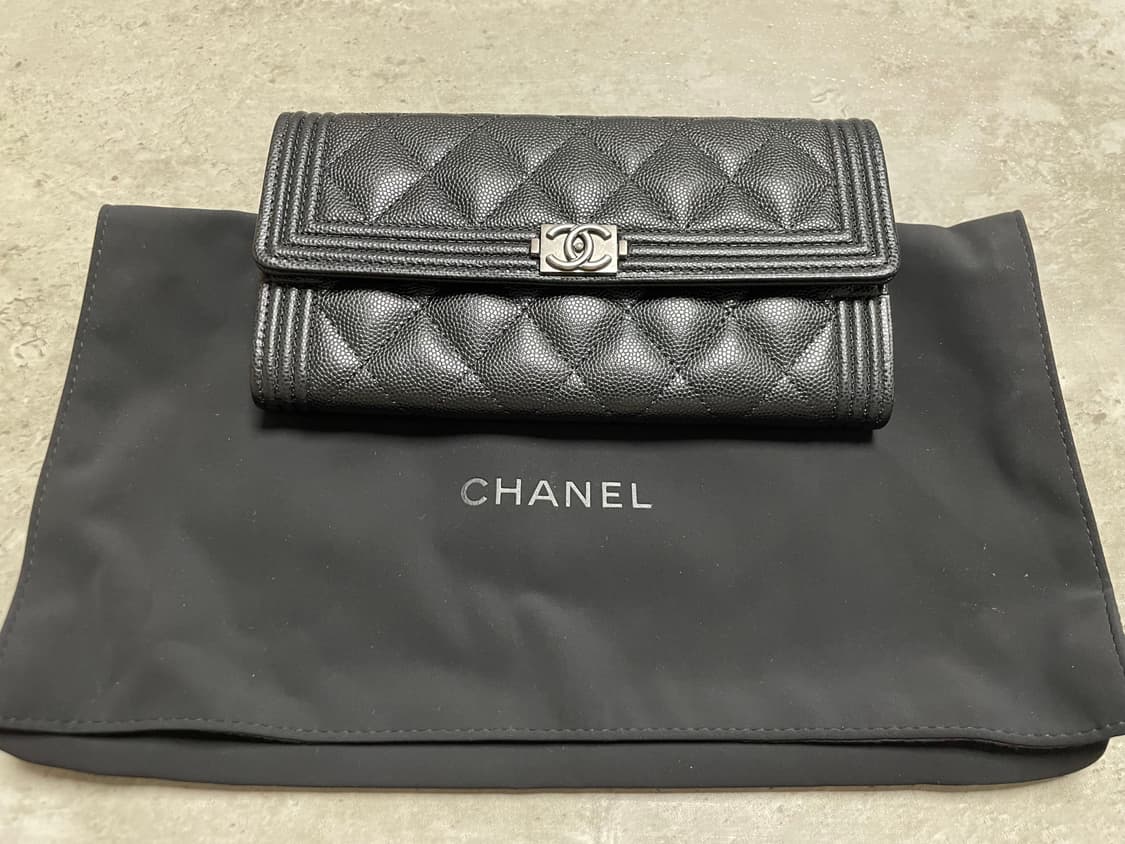 샤넬 보이 플랩 장지갑  캐비어 은장 풀박스 새제품 상품이미지2