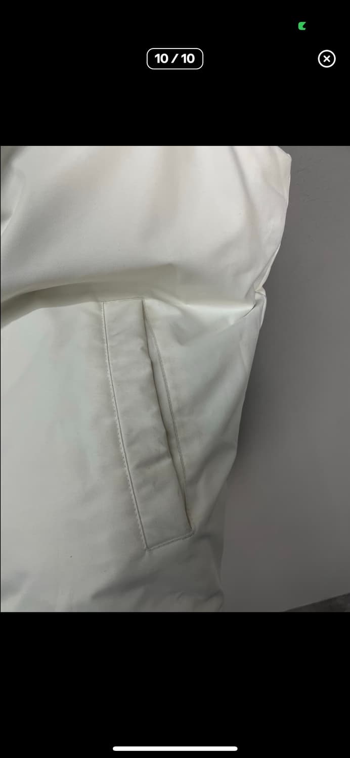 엄브로 빅로고 화이트 패딩 베스트 A3355 상품이미지10