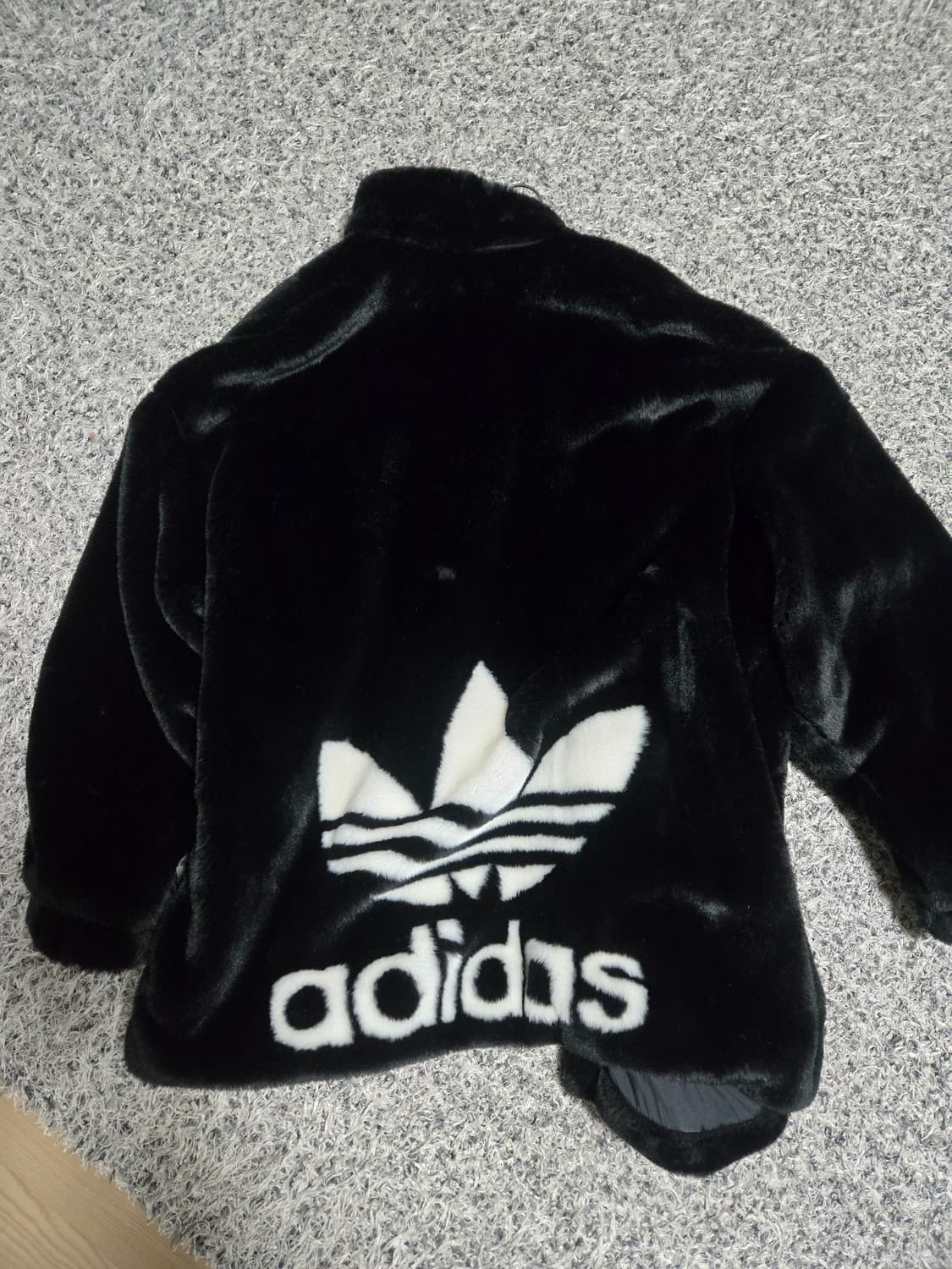 아디다스 퍼 자켓(L) 상품이미지1