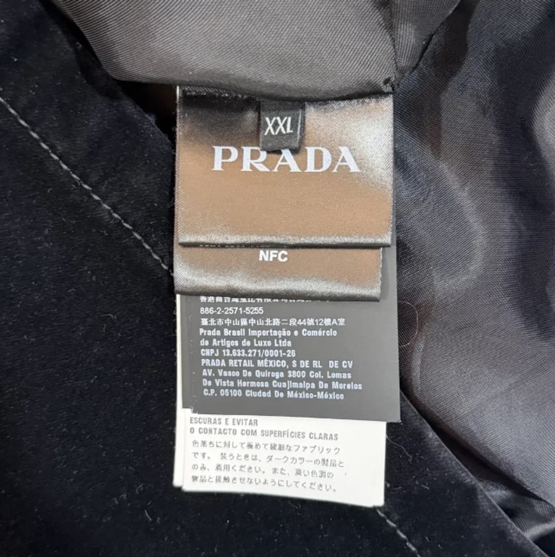 [정품] 프라다 하이엔드 벨벳 집업 후드 블랙 XXL  상품이미지5