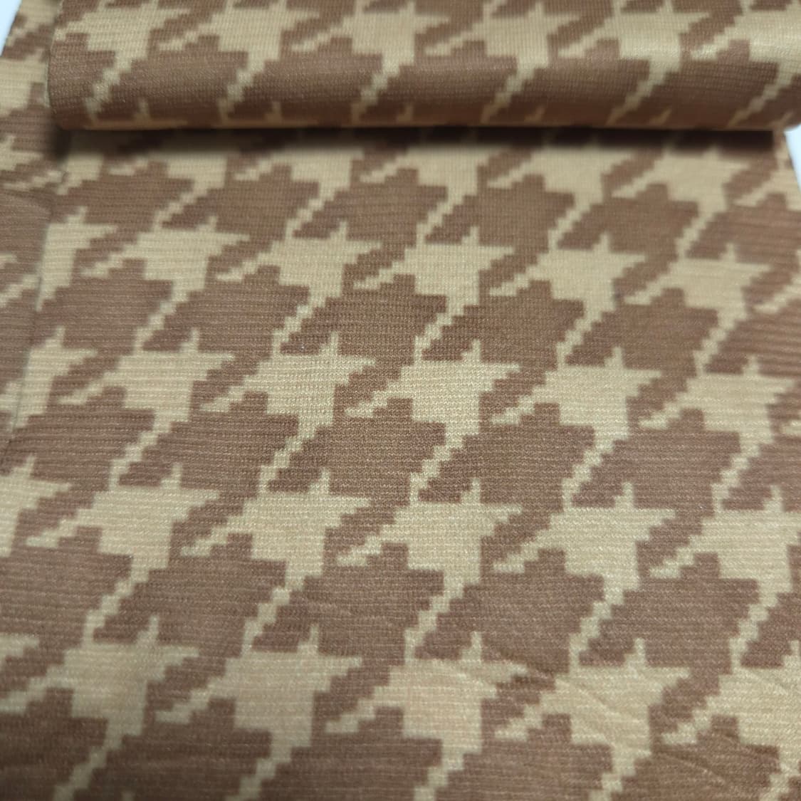 TUTUANNA 브라운베이지 하운드투스 패턴 하이삭스 스타킹 상품이미지2