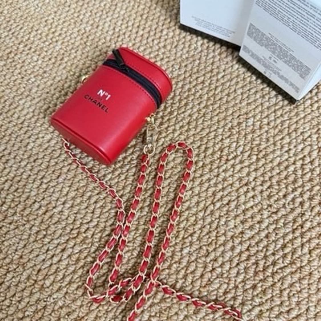 샤넬뷰티 레드 컬러 립스틱 케이스 체인백 상품이미지1