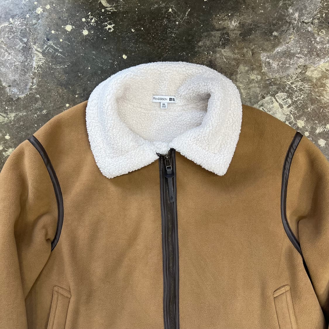 100) 유니클로 X JW앤더슨 콜라보 무스탕 자켓 상품이미지2