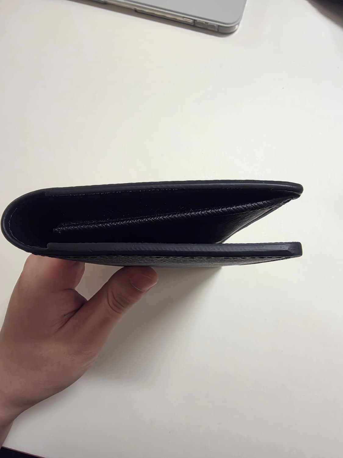 [25년식] 루이비통 브라짜 이클립스 모노그램 장지갑 상품이미지9